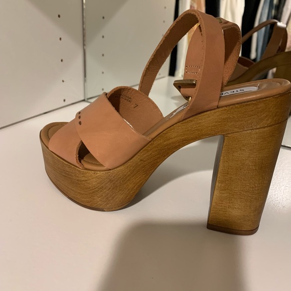 Brand new Steve Madden platform shoes - Picture 3 of 3